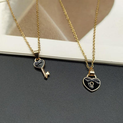 Cheky - A Pair Of Lovers Necklace Small Key Lock Love Pendant